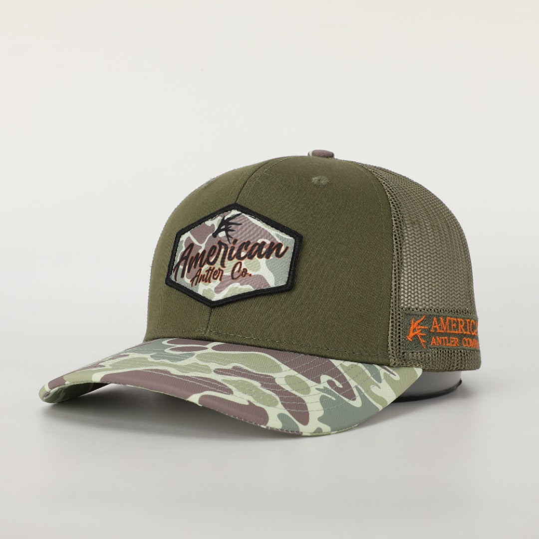 Old skool camo patch snapback.